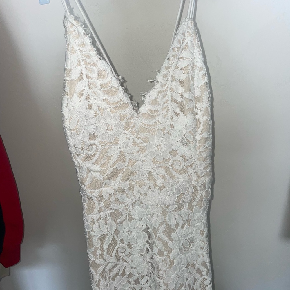 White/Ivory Lace Lulu’s Romper